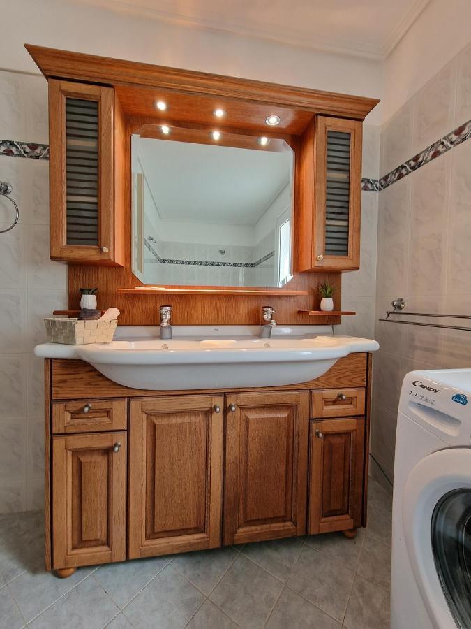 Pórto Ráfti Villa Liana : Luxury Villa With Fantastic Sea View, Near Airport מראה חיצוני תמונה