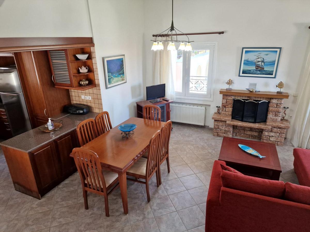Pórto Ráfti Villa Liana : Luxury Villa With Fantastic Sea View, Near Airport מראה חיצוני תמונה