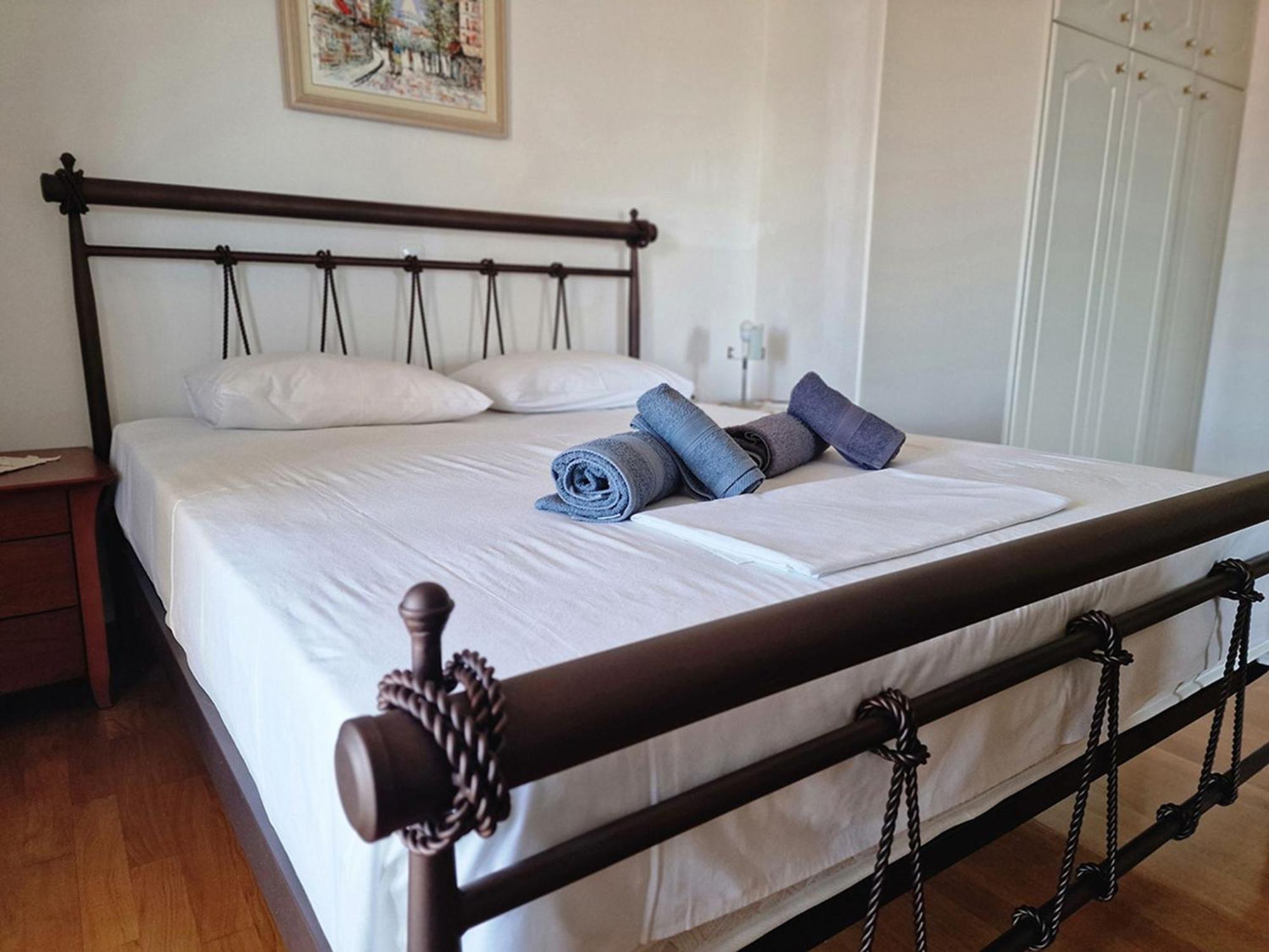Pórto Ráfti Villa Liana : Luxury Villa With Fantastic Sea View, Near Airport מראה חיצוני תמונה